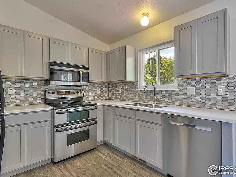 2601 Treemont Dr — Photo 9