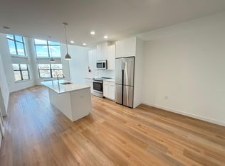176 W 7th St #52A, Bayonne, NJ 07002