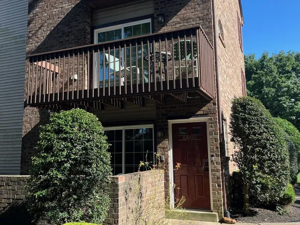 660 Woodford Ln, Morrisville, PA 19067