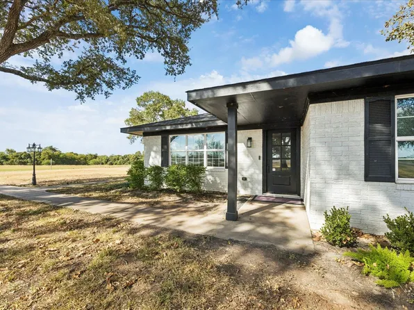 5844 Fm 949 Rd, Sealy, TX 77474