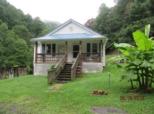 1381 Oakcrest Rd, Grundy, VA 24614