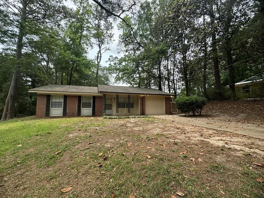 Building Photo - 206 Myrtlewood Dr