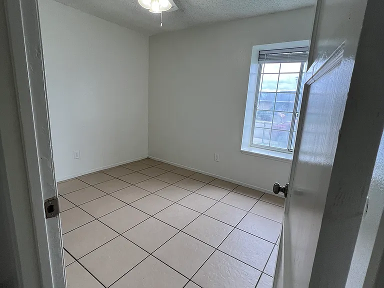 8328 Orange Blossom Ave — Photo 9