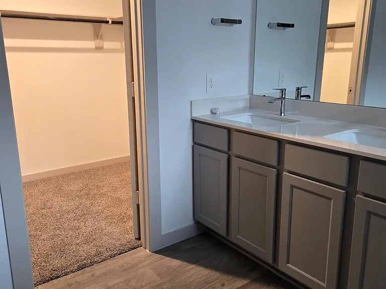 7106 Marina Heights Way — Photo 16