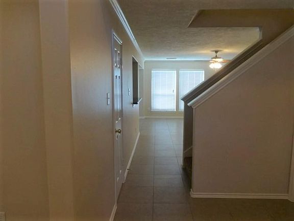 2nd image of 4118 Seminole Dr