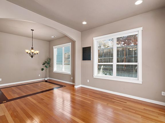 5th image of 4643 Hathaway Dr