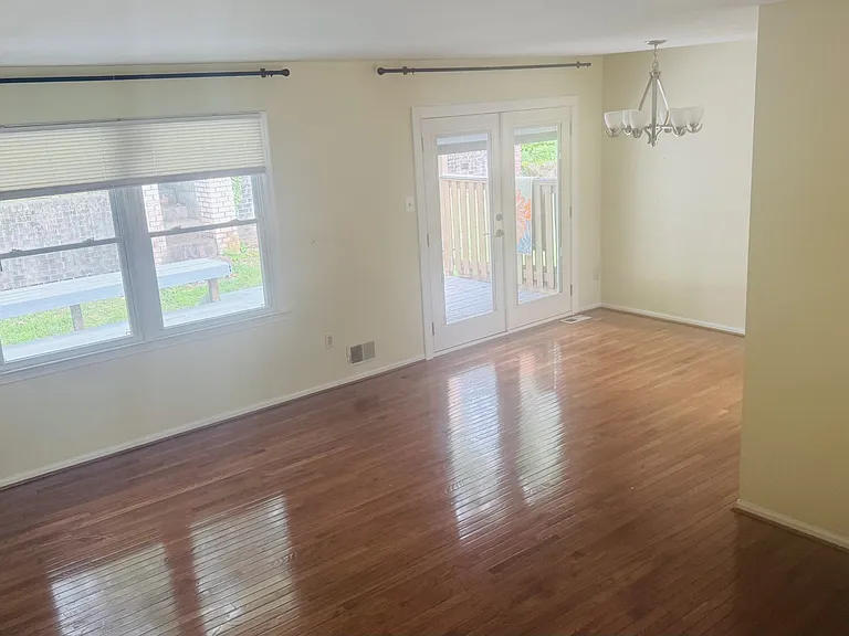 9715 Aspen Hollow Way — Photo 2