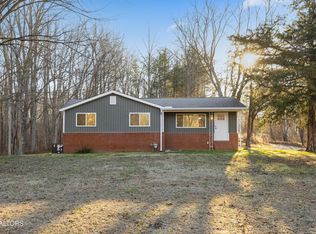 135 Cougar Ridge Pvt Dr, Huntsville, TN 37756