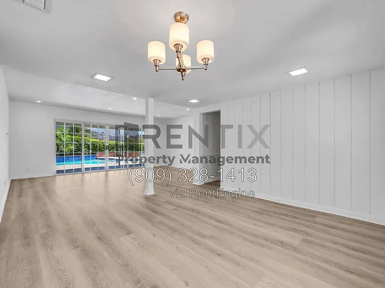 1920 Oakwood Ave — Photo 4