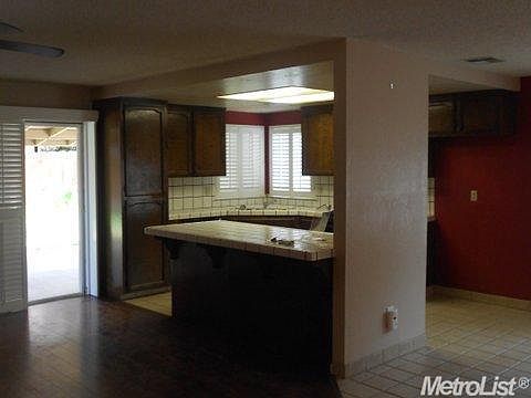 2nd image of 13135 Barnes Ave