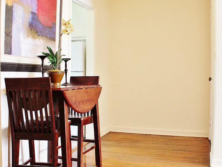 1 Oaks Ln #1 — Photo 17