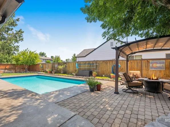 5741 N Marcliffe Ave, Boise, ID 83704