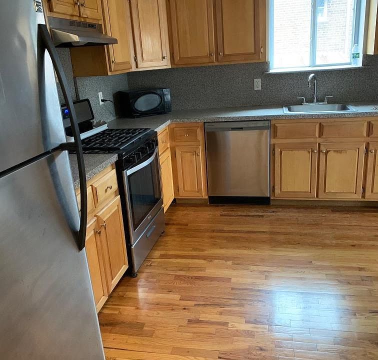 2nd image of 1173 Edison Ave Floor 1