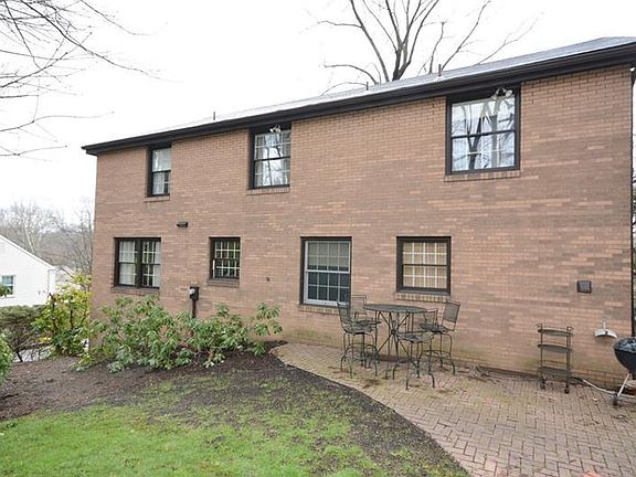 3rd image of 162 Woodshire Dr