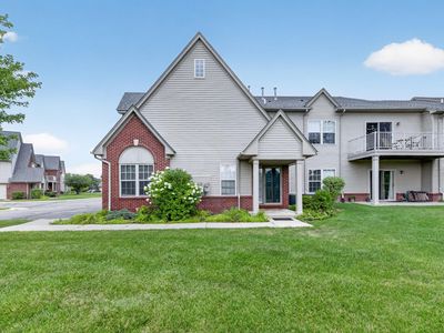 1153 Addington Ln, Ann Arbor, MI, 48108