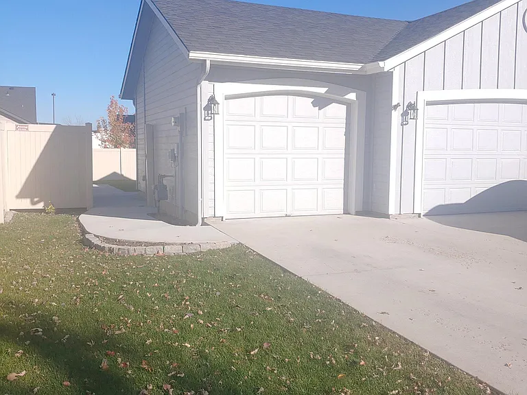 1602 N Firebrick Dr — Photo 3
