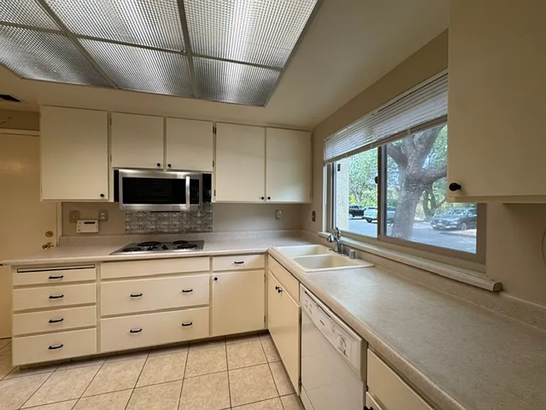 1644 Candelero Ct — Photo 7