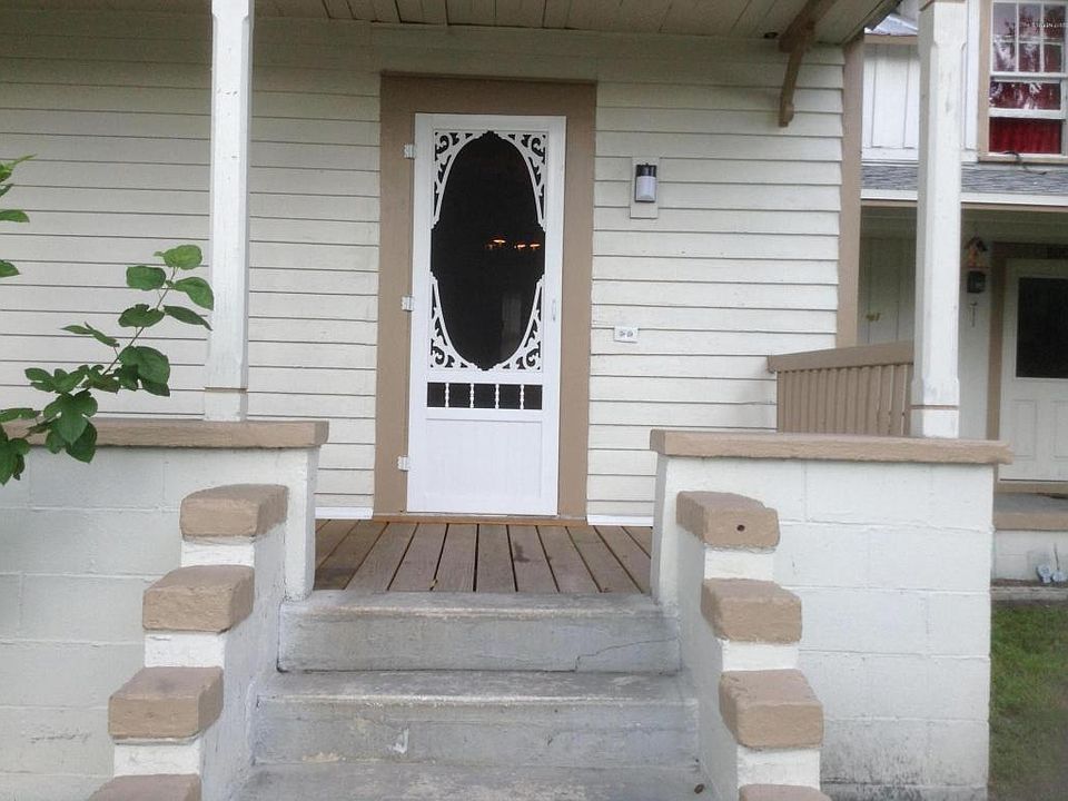 800 Oak St Palatka FL Zillow