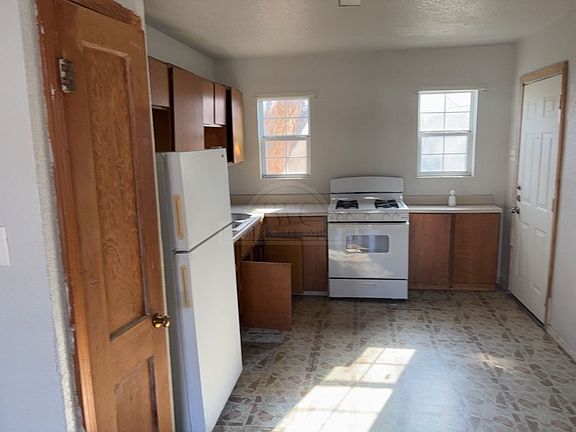4th image of 1106 Attas Ave