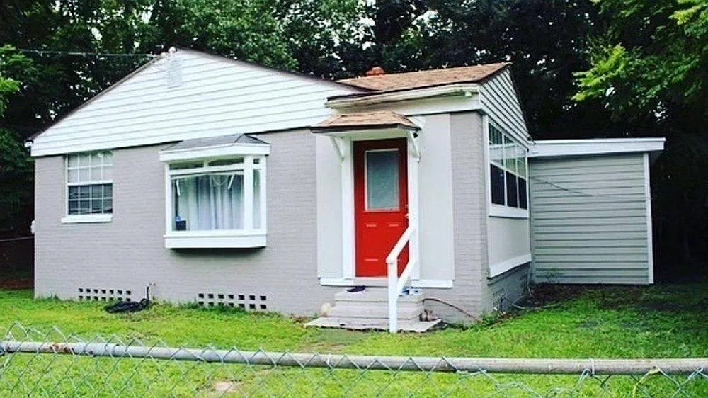 2114 Spring Park Rd — Photo 2