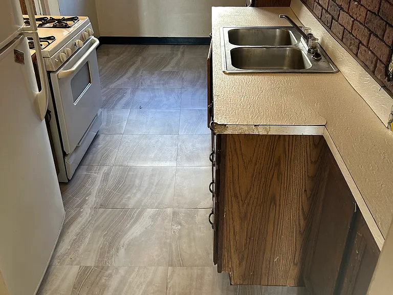145 E Judson Ave #145 — Photo 4