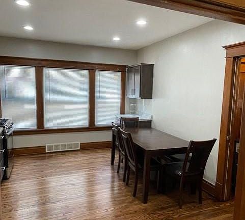 3rd image of 77 Minnesota Ave Floor 2