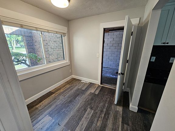 2nd image of 200 Heritage Commons St SE