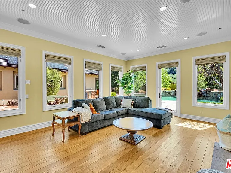 29734 Mulholland Hwy — Photo 10