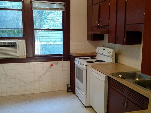 5th image of 1810 Grandview Blvd