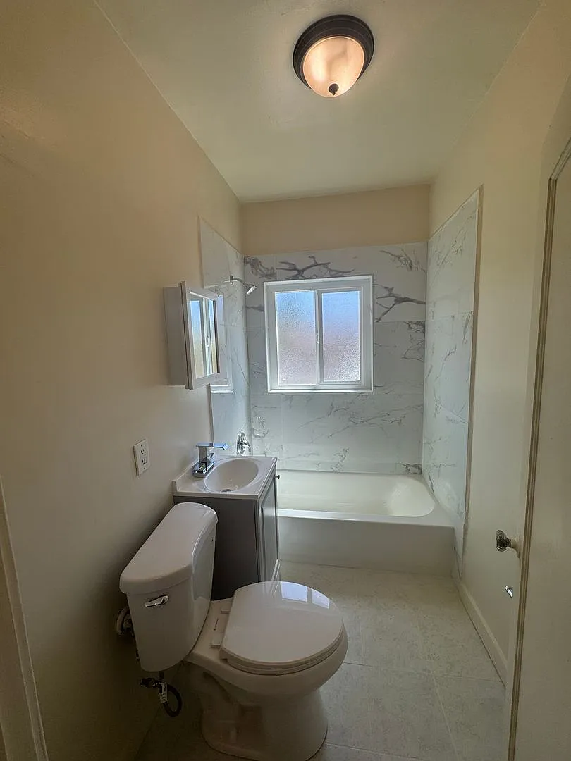 Very Bright Sunny, Quiet and Cozy location, this unit is Completely Renovated Studio. — Photo 2