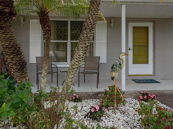 2nd image of 4052 San Luis Dr