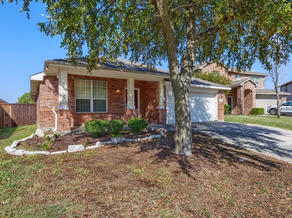 304 Hummingbird Dr, Little Elm, TX 75068