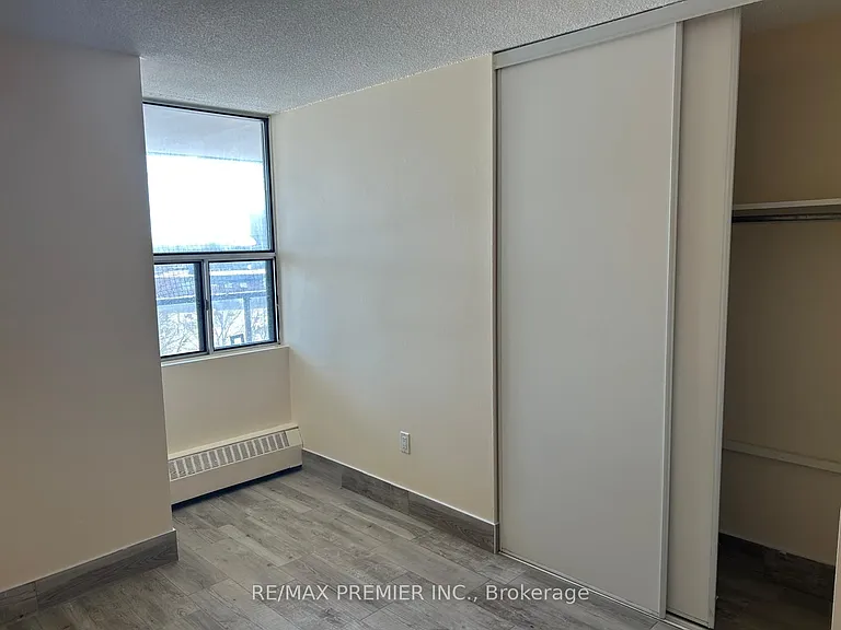 45 Sunrise Ave #511 — Photo 12