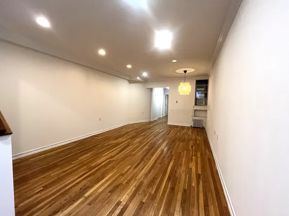 137 West 82nd Street image 1 of 10