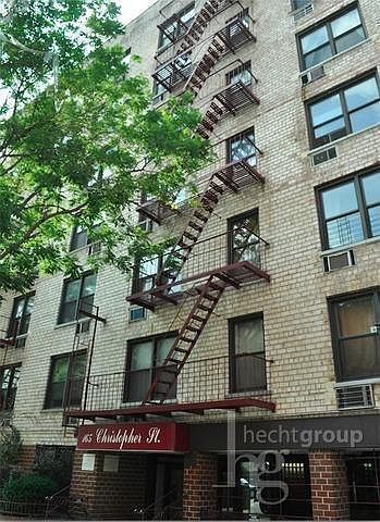 2nd image of 165 Christopher St APT 5O