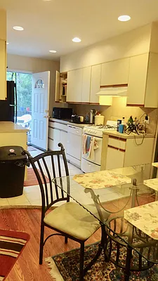 Rented by Grand & Co. | media 3