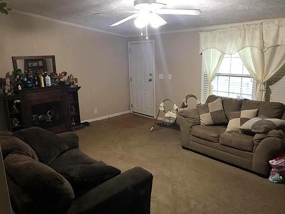 2nd image of 1100 Bagwell Dr