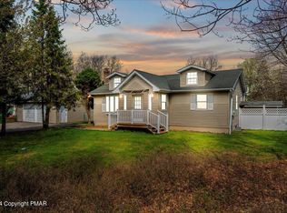 1311 Whispering Hills Ct, Effort, PA 18330