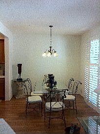 4th image of 279 Woodcrest Ln