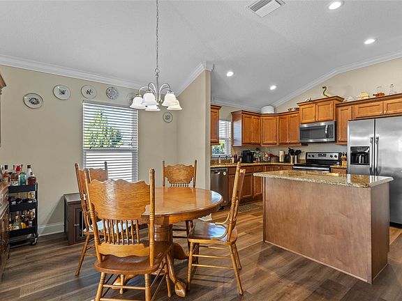 4th image of 41001 Halo Dr