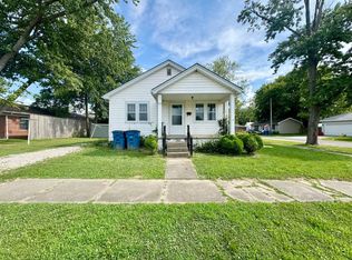 517 W Saint John St, Olney, IL 62450