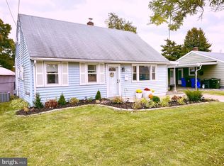 415 Holmes Dr, Burlington, NJ 08016