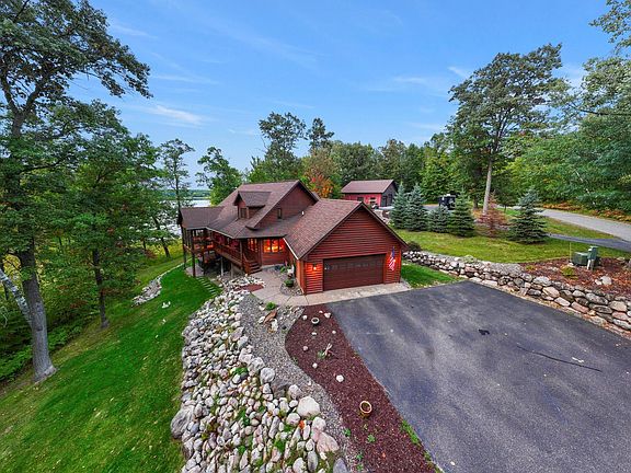 3rd image of 38277 Moccasin Dr
