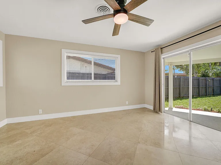 2152 NE 61st Ct — Photo 26