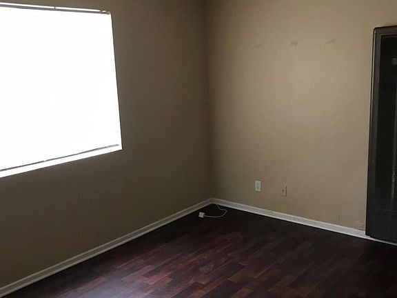 3rd image of 35455 Yucaipa Blvd APT 6