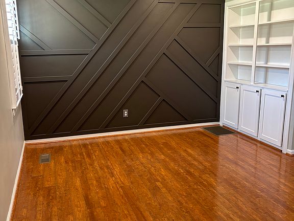 Living room unfurnished