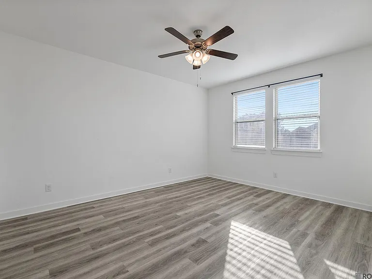 12856 Silverbell Ave — Photo 10