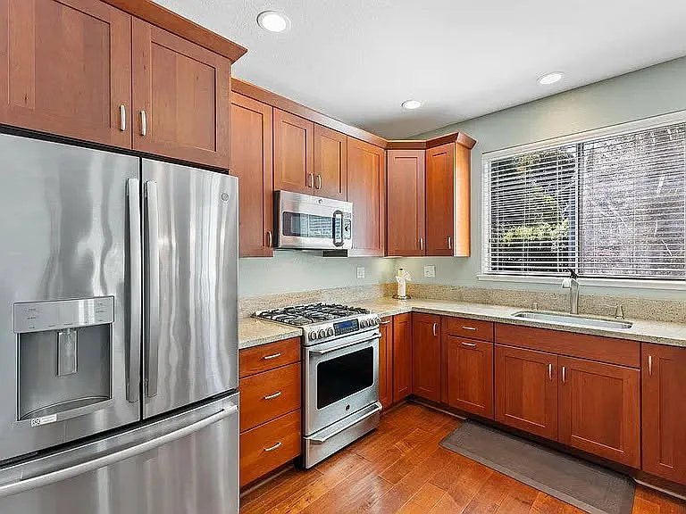 3 bed, 2.5 bath, 1536 sqft, $1,700 — Photo 4