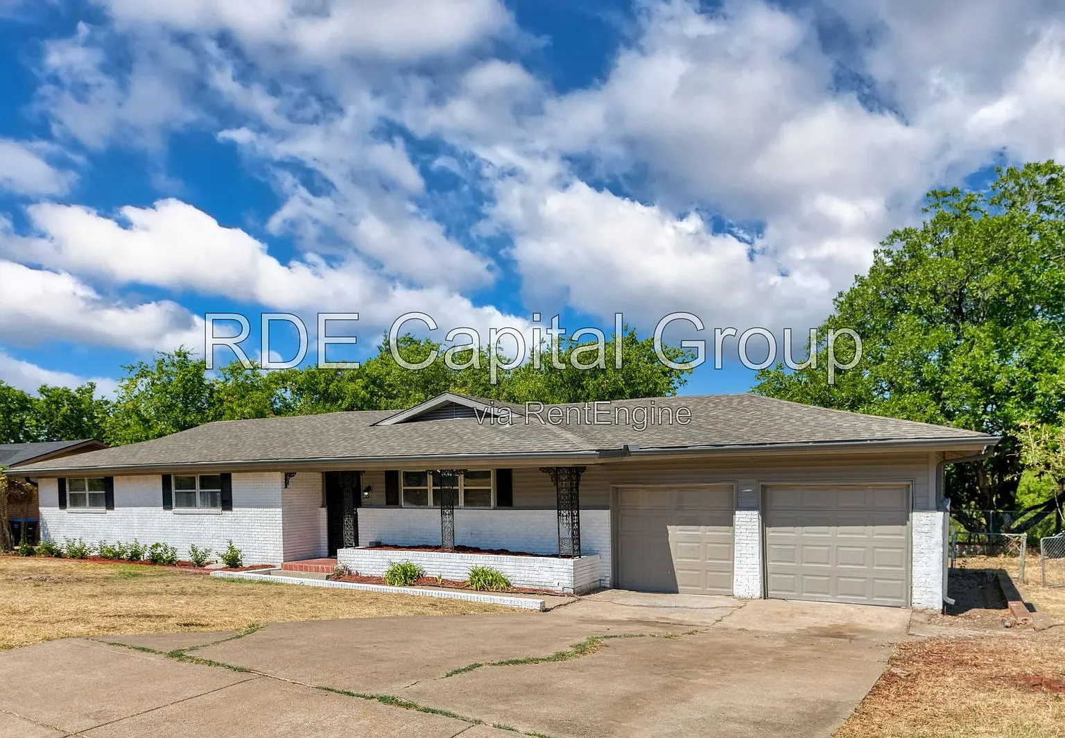 3 bed, 2.0 bath, 1582 sqft, $1,955 — Photo 3
