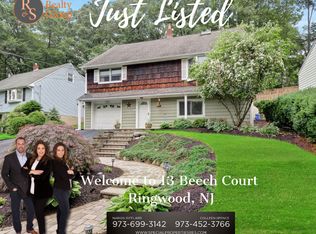 13 Beech Ct, Ringwood, NJ 07456